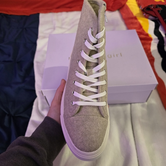 Madden Girl Oatmeal Renegades - Picture 6 of 11